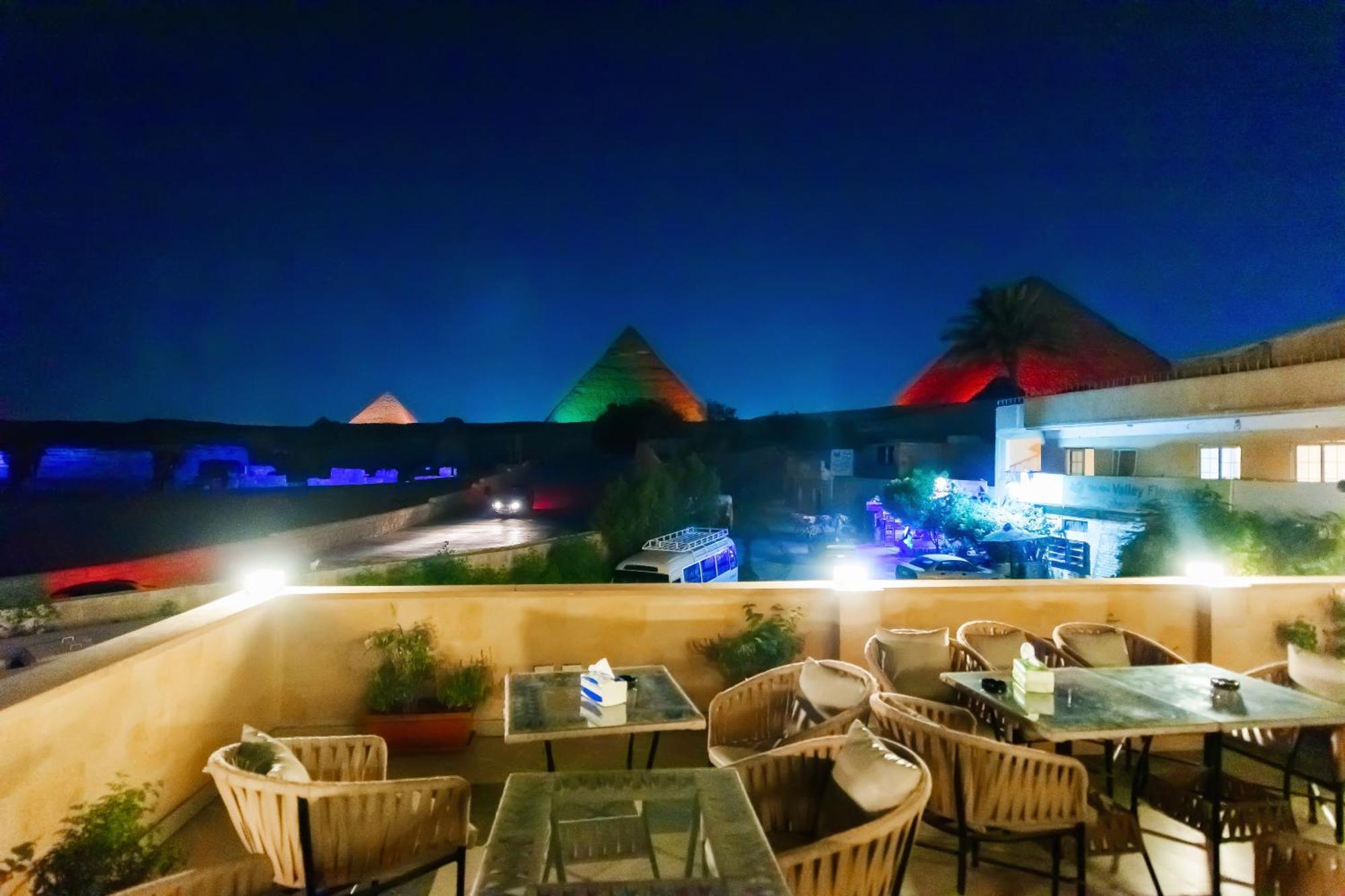 The Gate Hotel Front Pyramids & Sphinx View Kafrat al Jabal Bagian luar foto